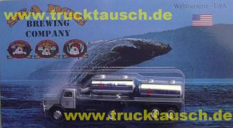 Truck of the World Nr. 2317, Sea Dog, USA, mit Wal auf Blister